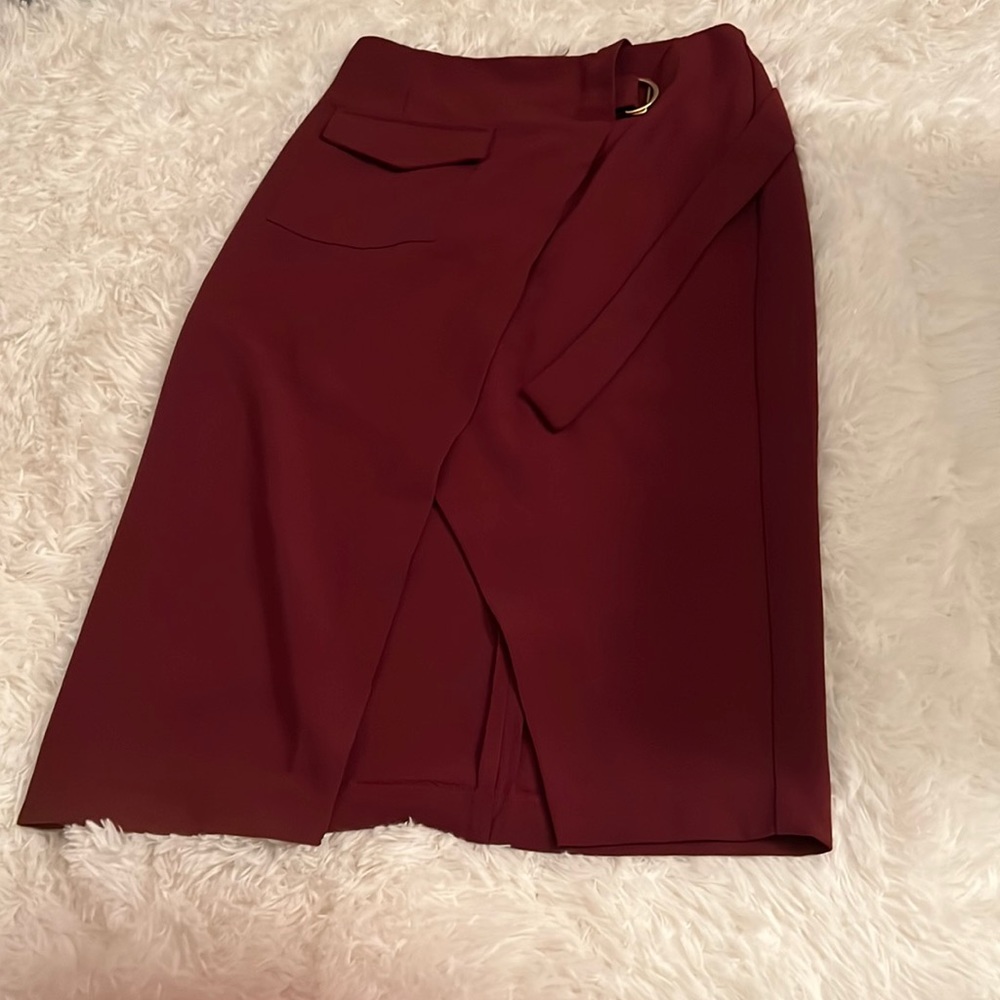 Forever 21 Burgundy skirt with middle split